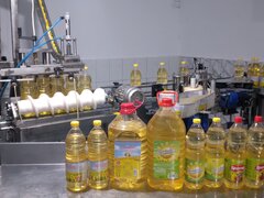 Producator si distribuitor